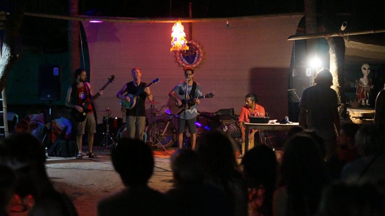 Namahstay Eco Hostel & Coworking & Art Community Space Арамбол Екстериор снимка