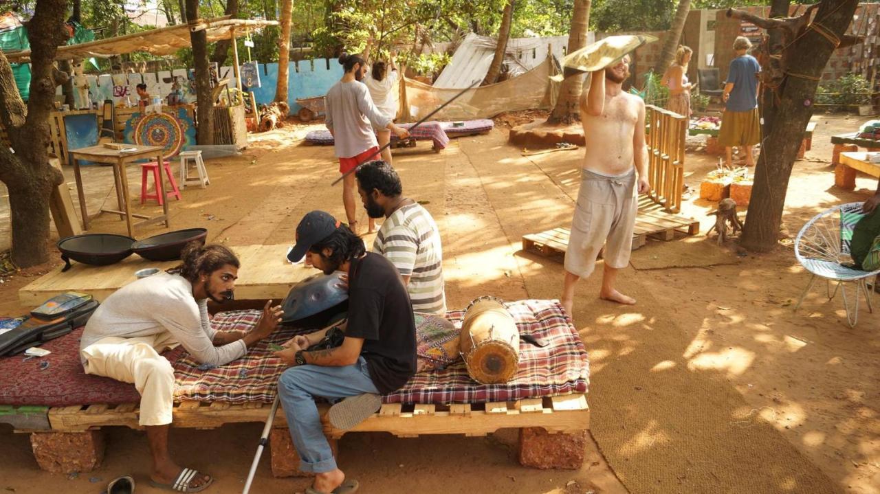 Namahstay Eco Hostel & Coworking & Art Community Space Арамбол Екстериор снимка